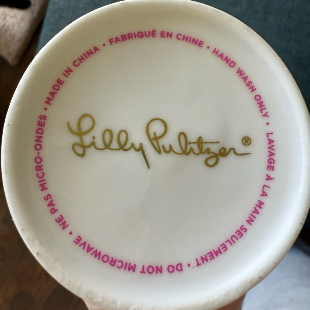 Lilly Pulitzer mug - Picture 3 of 4